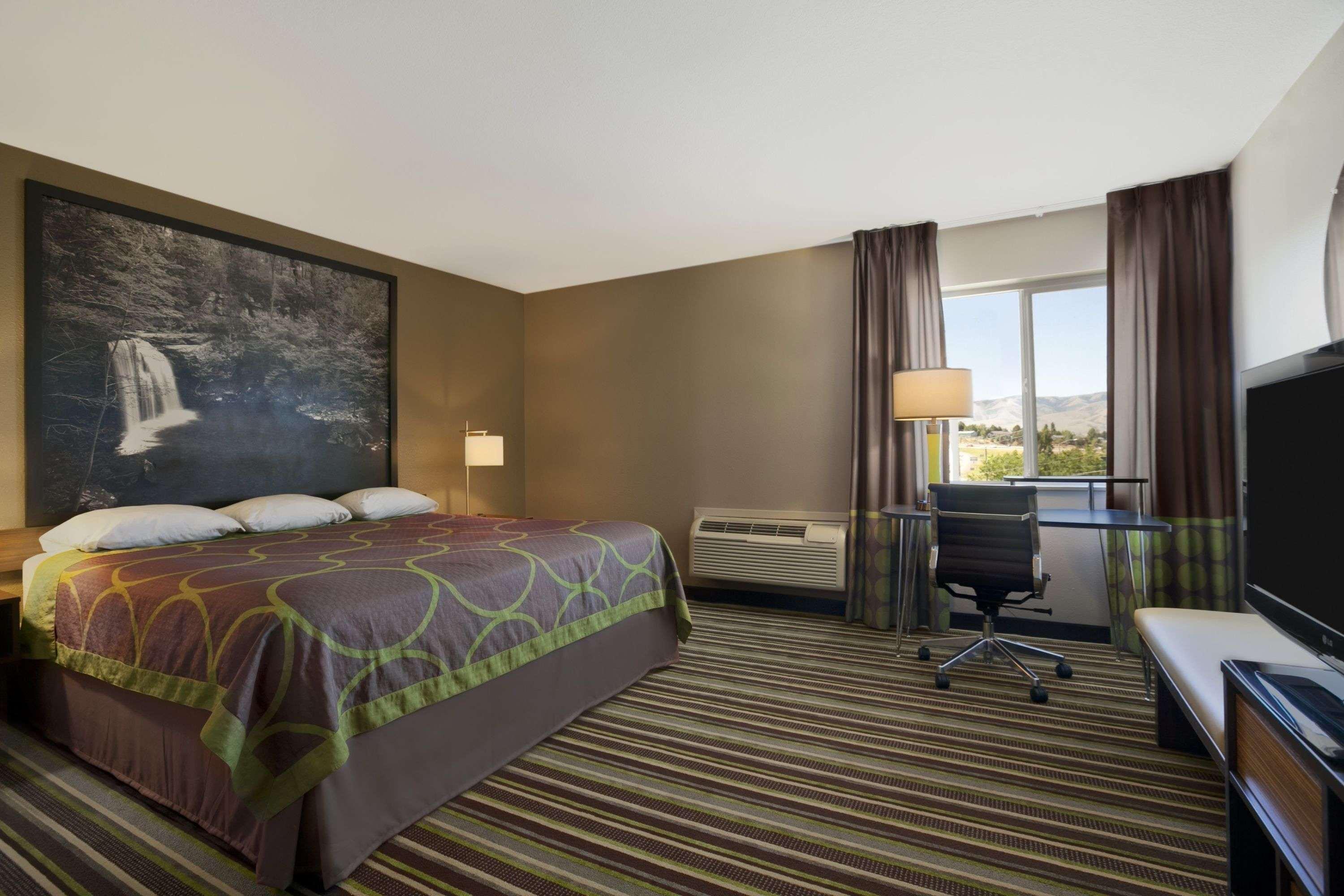 Super 8 By Wyndham Pocatello Hotel Exterior photo